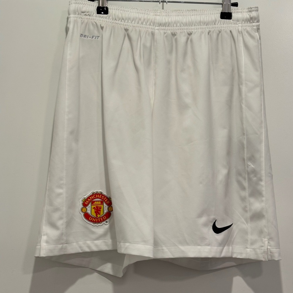 Nike Manchester United Soccer Shorts Mens Medium White Dri-FIT Training Athletic